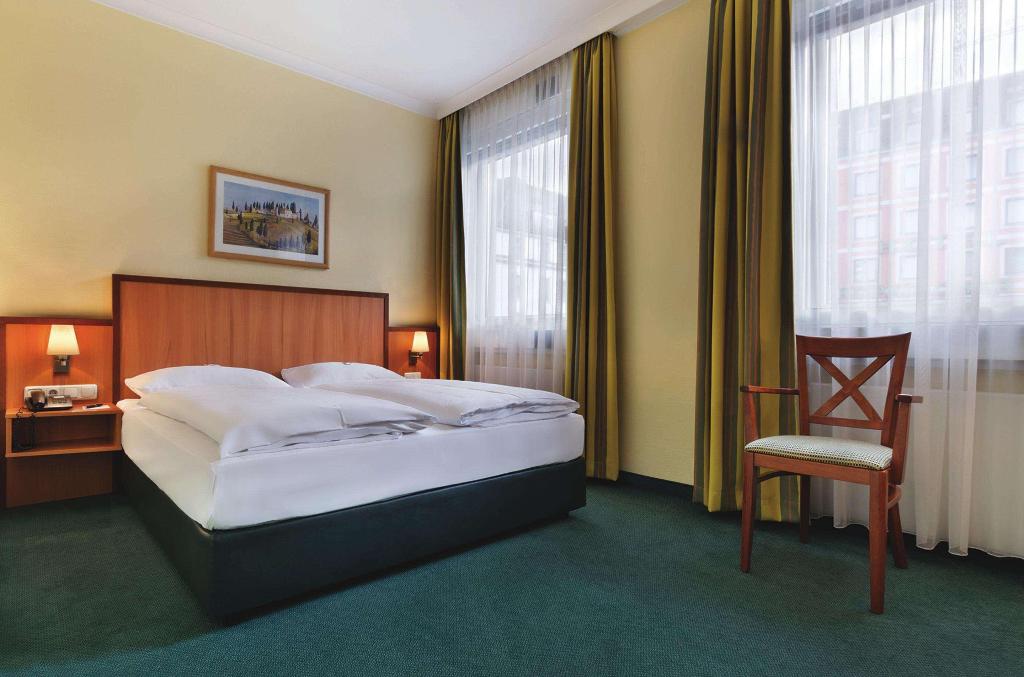 hotel-thumb