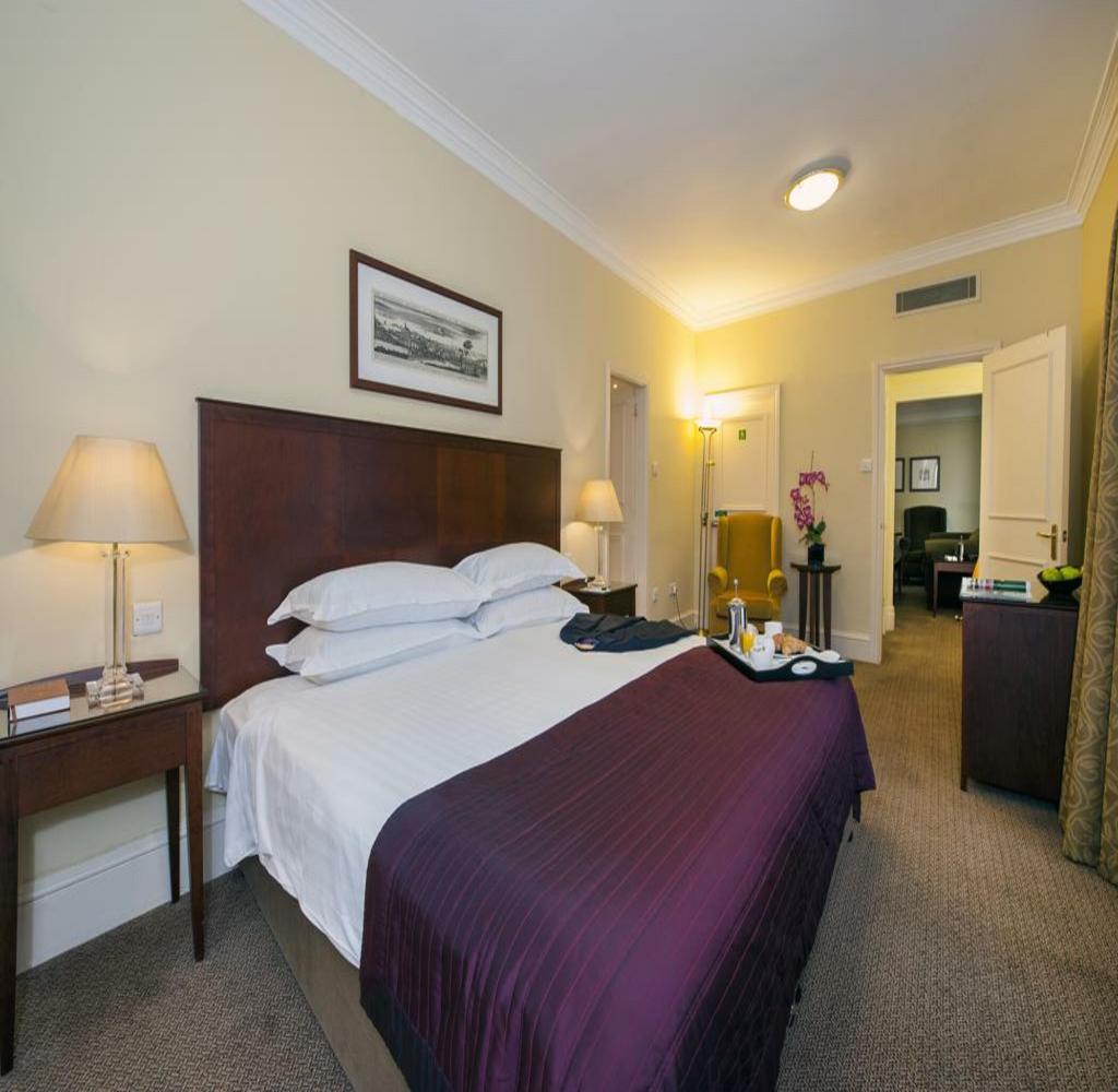 Macdonald Burlington Hotel