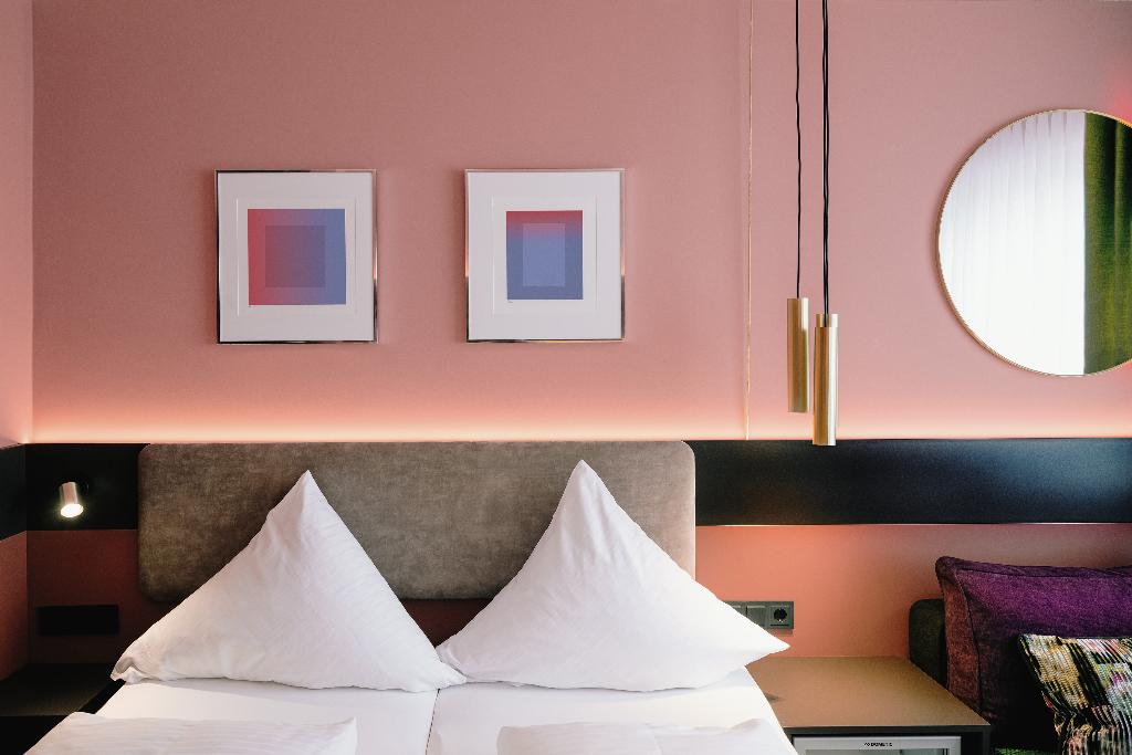 hotel-thumb