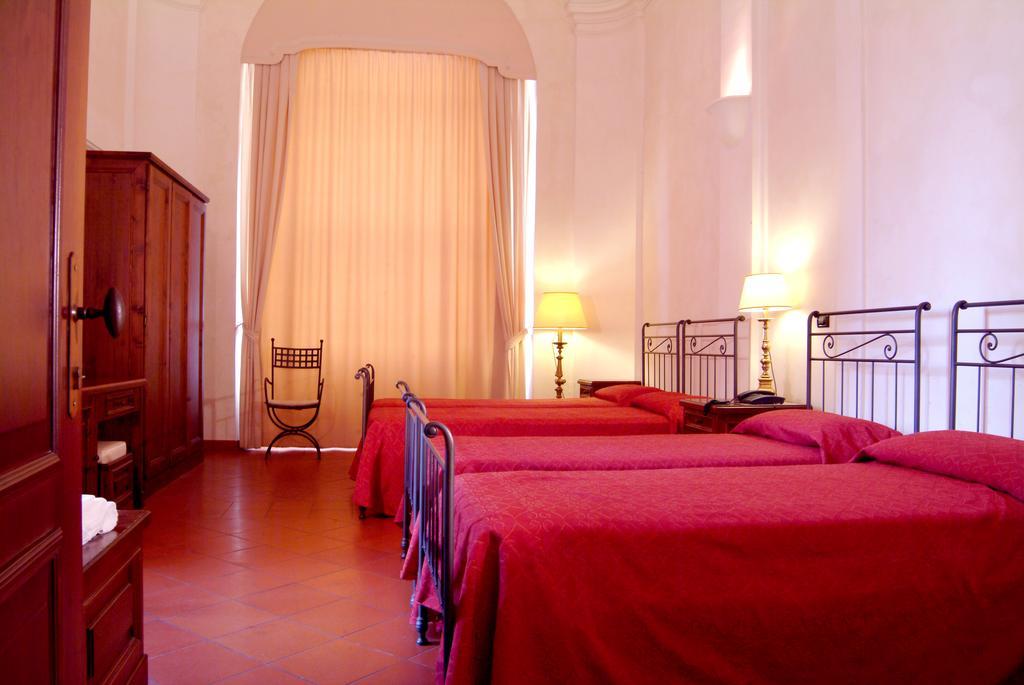 Hotel Domus Sessoriana, Italien, Rom. Großes 1