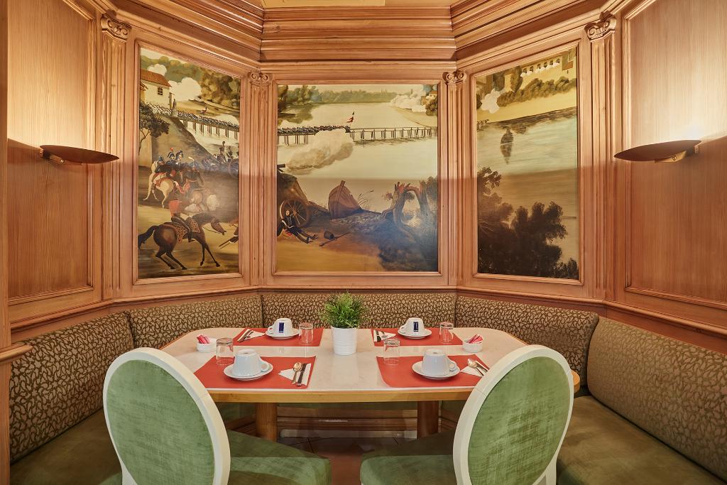 Hotel Murat, Frankreich, Paris. Großes 18