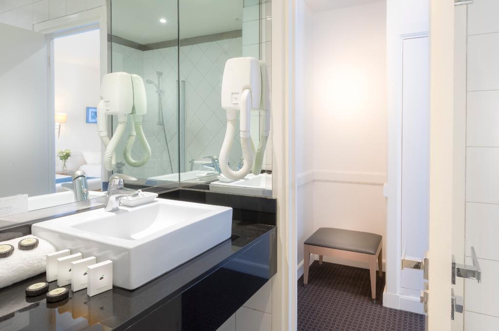 Hotel Hotel Elysees Ceramic, Frankreich, Paris. Großes 1