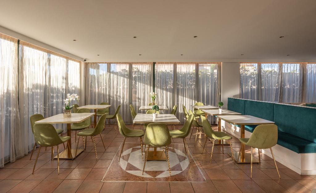 Hotel Palladium Palace, Italien, Rom. Großes 2