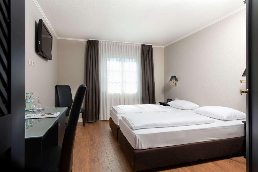 hotel-thumb