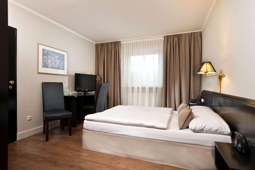 hotel-thumb