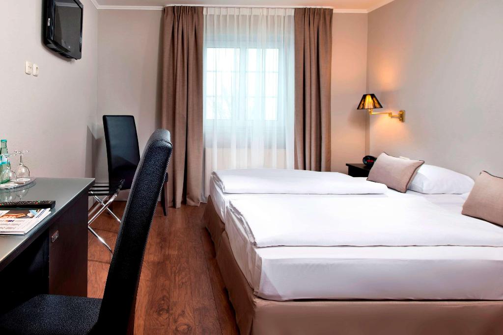 hotel-thumb