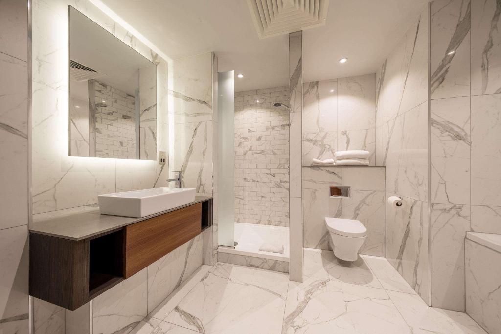 DoubleTree by Hilton Belfast City Ten Square