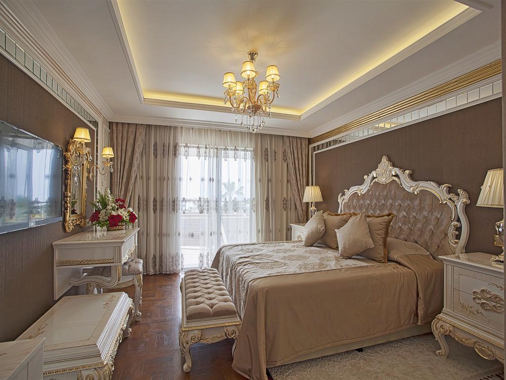 Asrin Beach Hotel