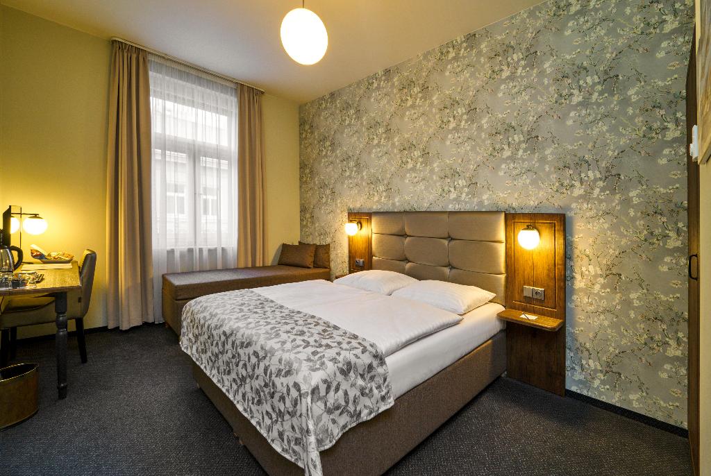 EA Hotel Victoria