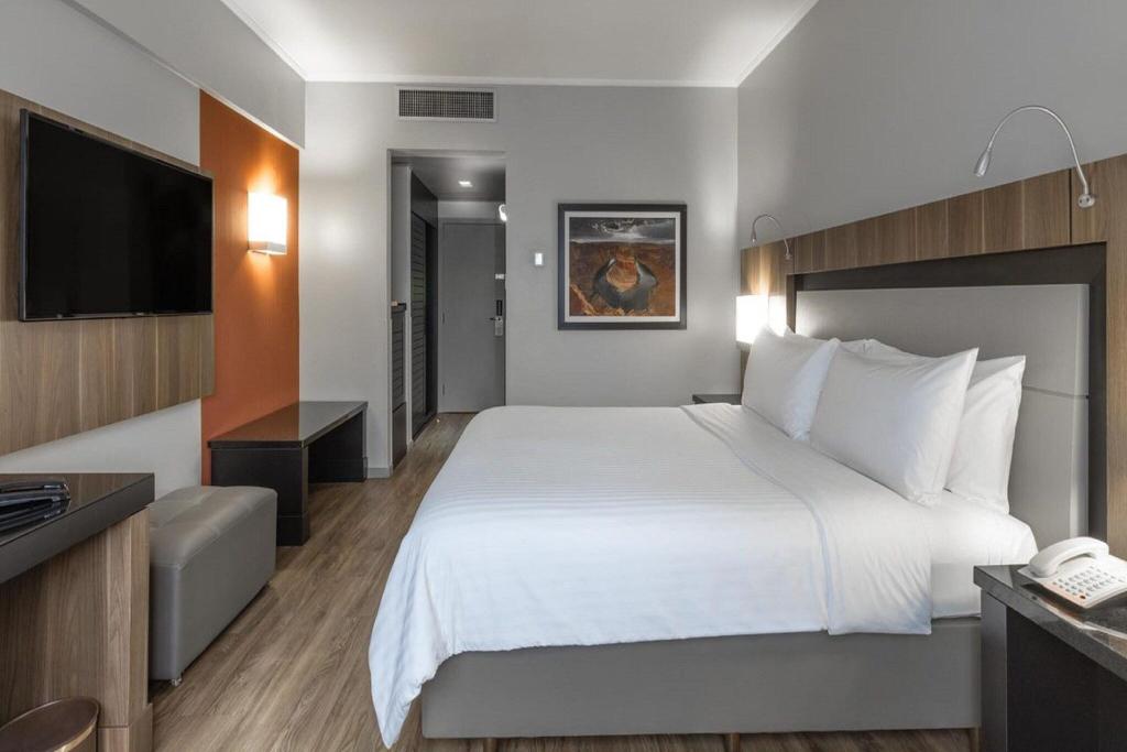 hotel-thumb