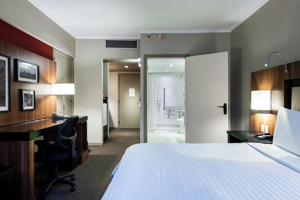 hotel-thumb