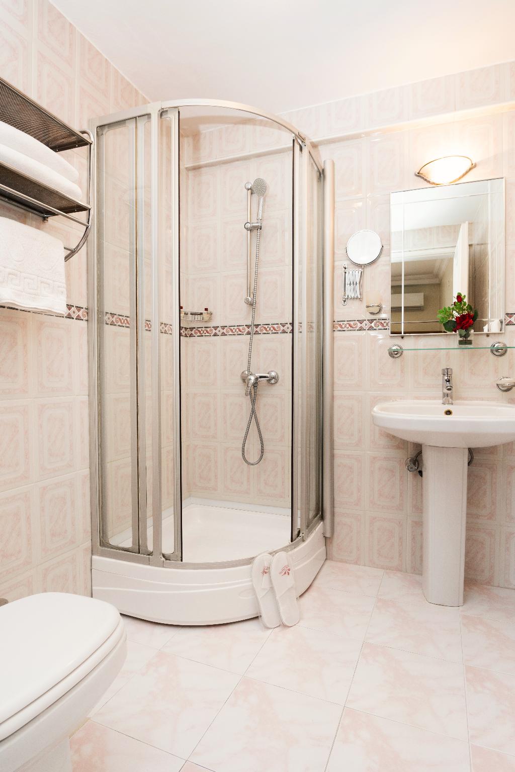 Alzer Hotel Special Class