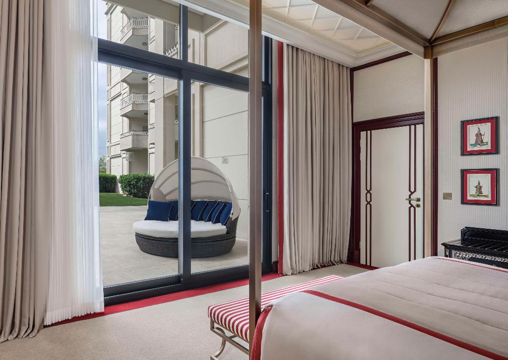 hotel-thumb