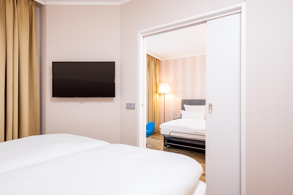 hotel-thumb