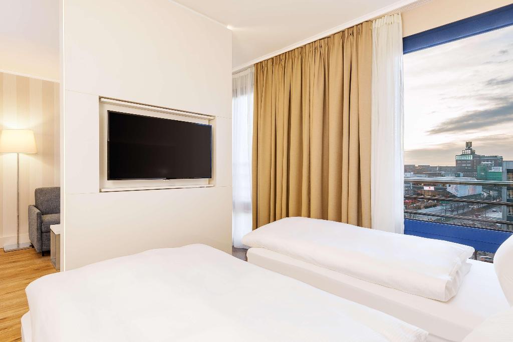 hotel-thumb