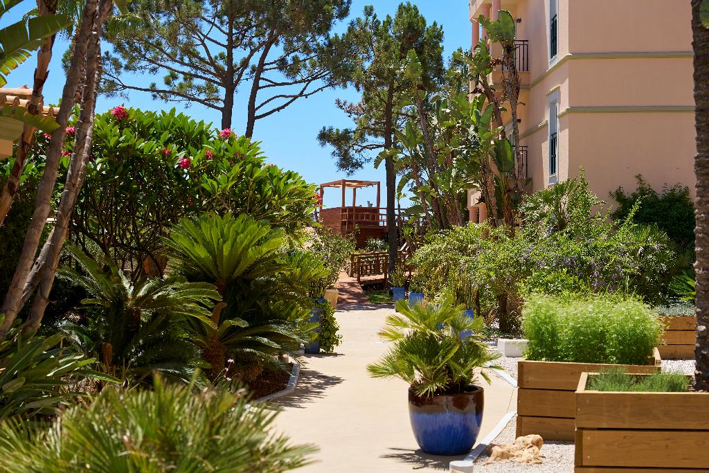 Hotel PortoBay Blue Ocean, Portugal, Praia da Falesia. Großes 56