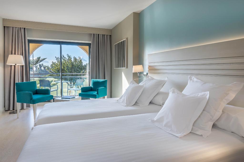 Barcelo Costa Ballena