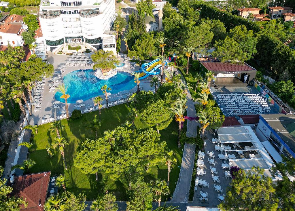 Catamaran Resort Hotel 5*