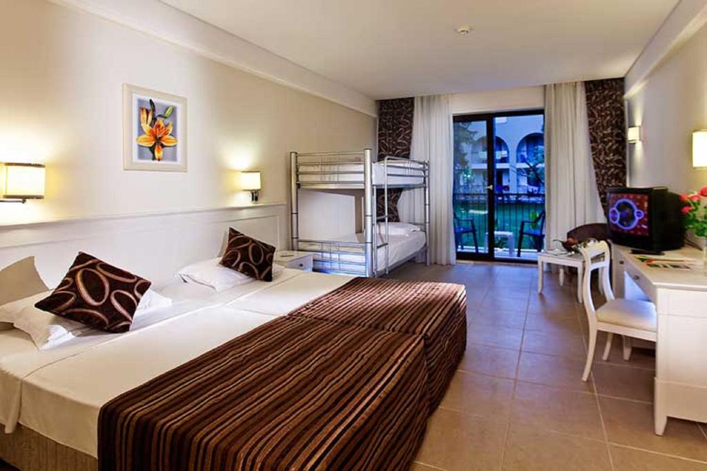 Champion Holiday Village 