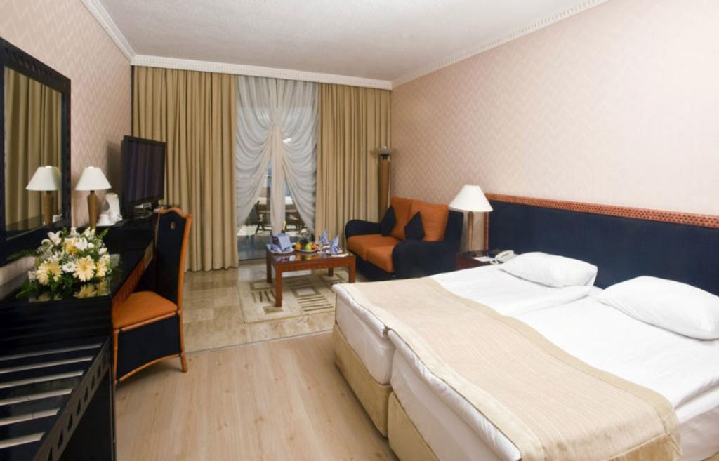 Sunrise Queen Resort & Spa