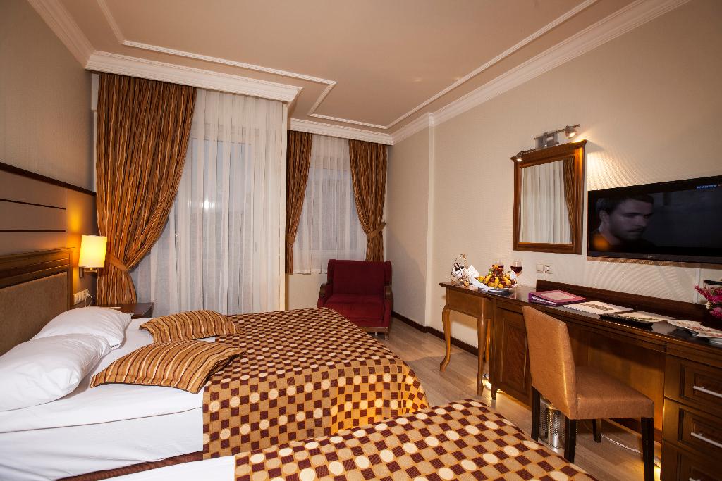 Rox  Resort Hotel