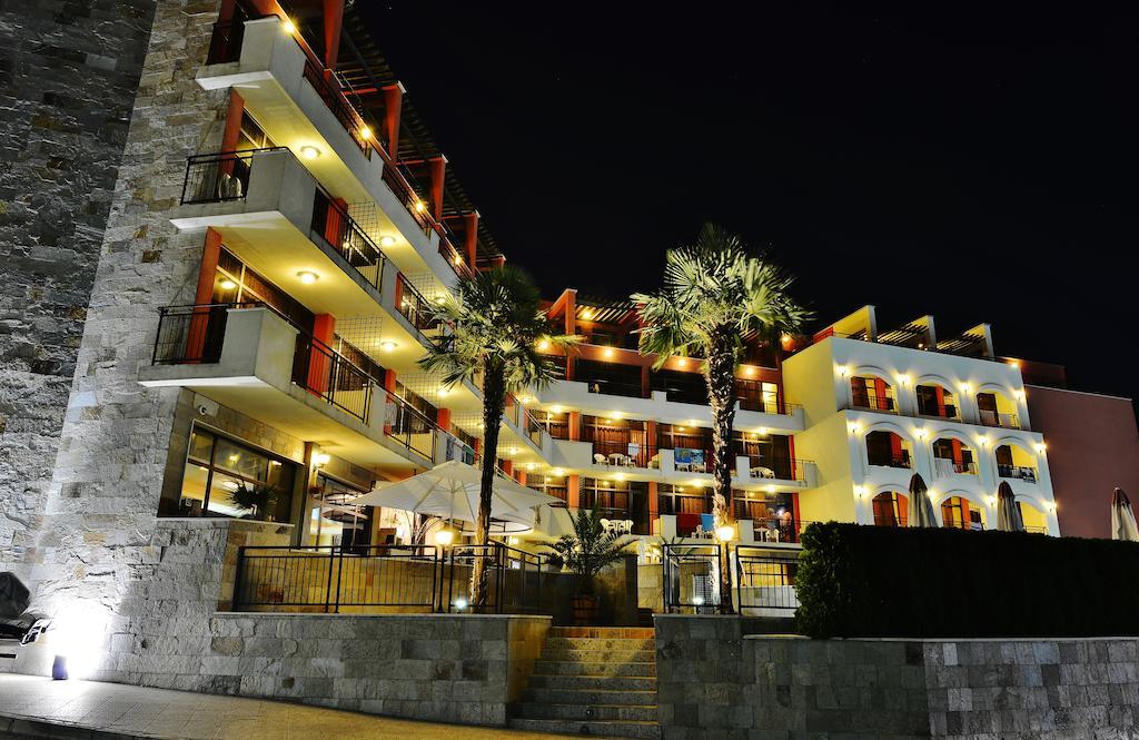 Nobel Ultra All Inclusive - Free Beach Access