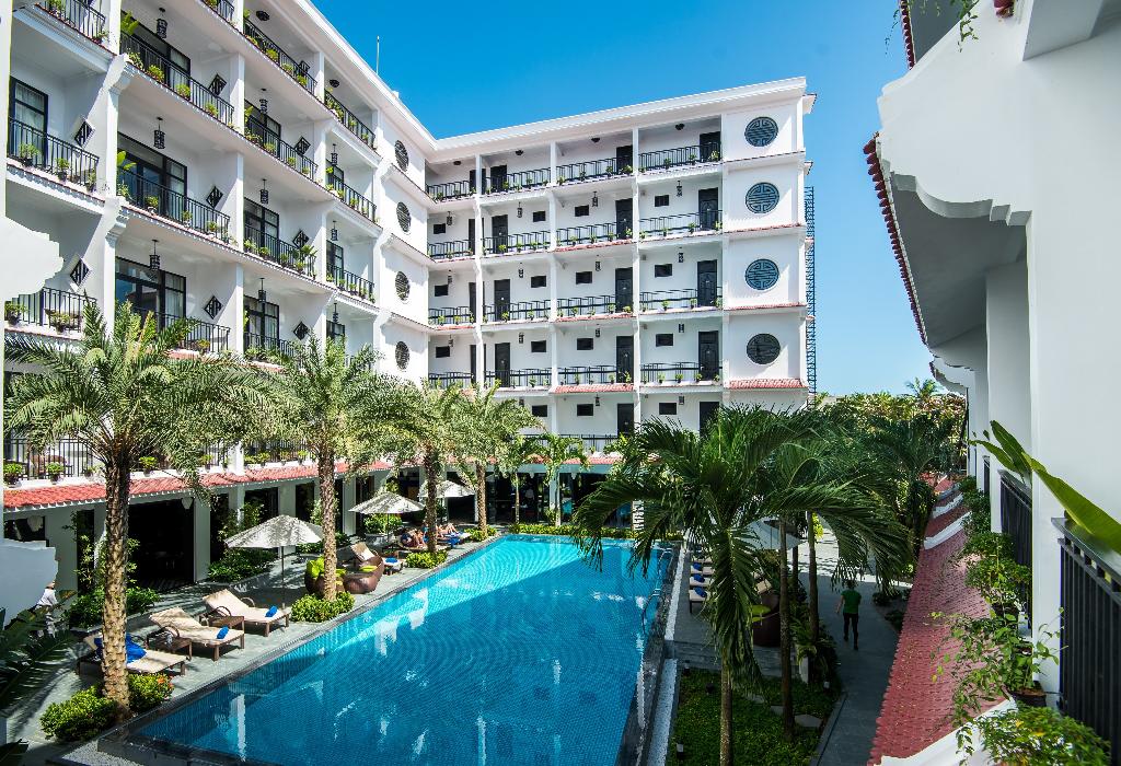 hotel-thumb