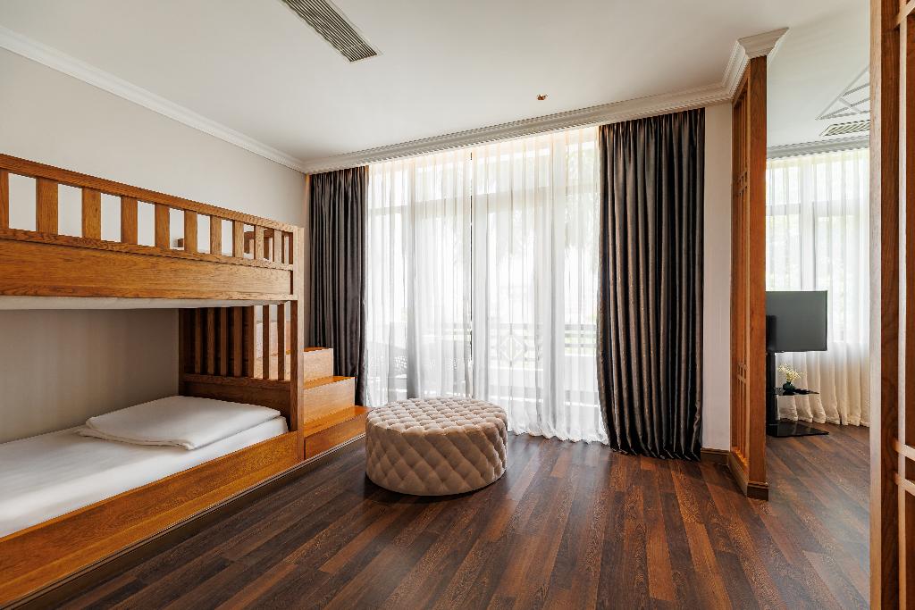 hotel-thumb