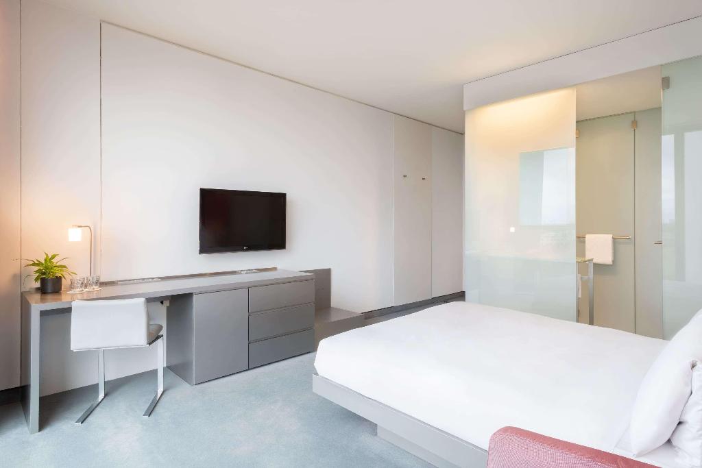 hotel-thumb