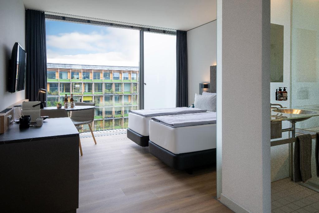 hotel-thumb