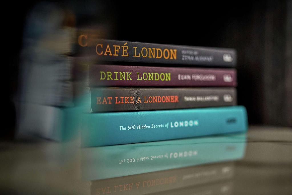 The Trafalgar St. James London, Curio Collection