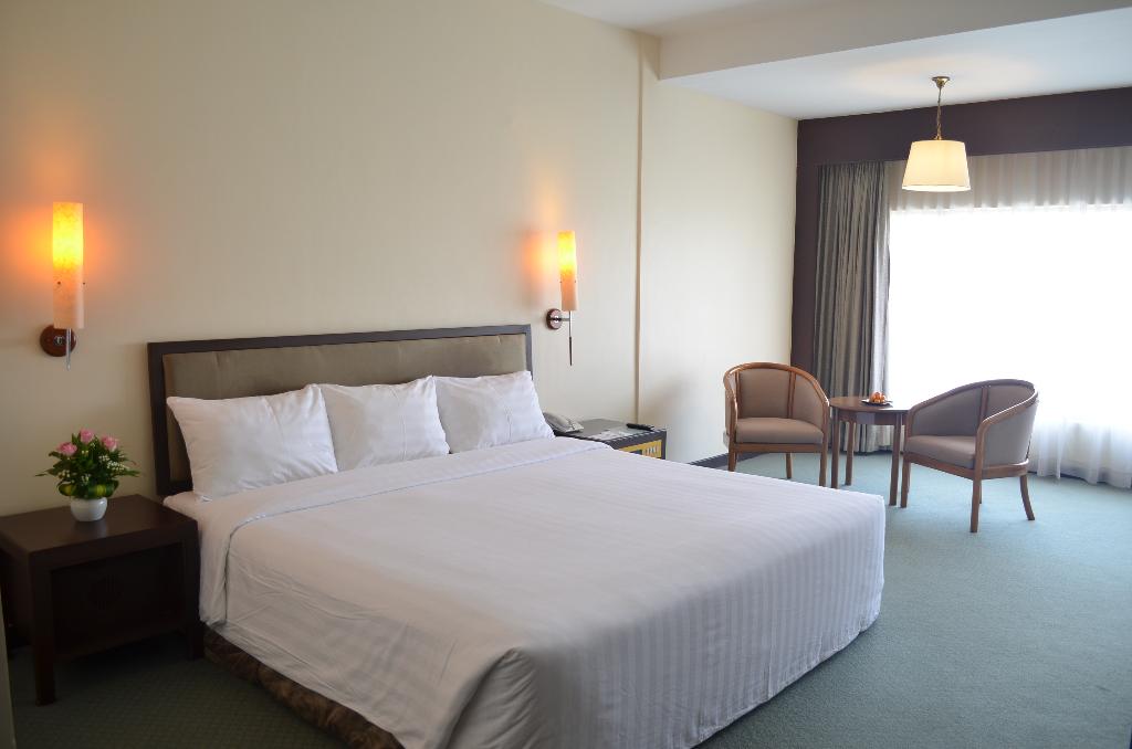 Hotel Cambodiana