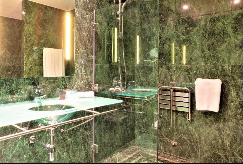 B&B HOTEL Arezzo photo 23