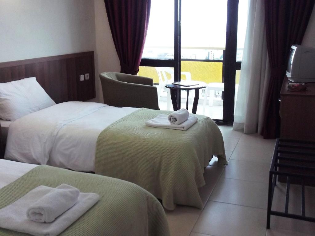 hotel-thumb