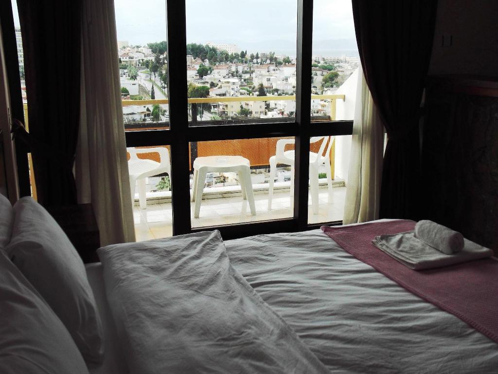 hotel-thumb