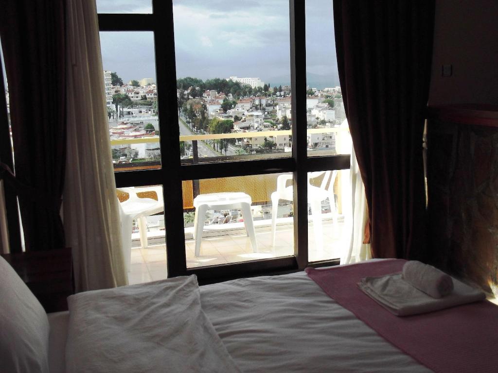 hotel-thumb