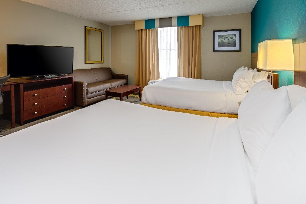 Holiday Inn Express Washington DC East-Andrews AFB