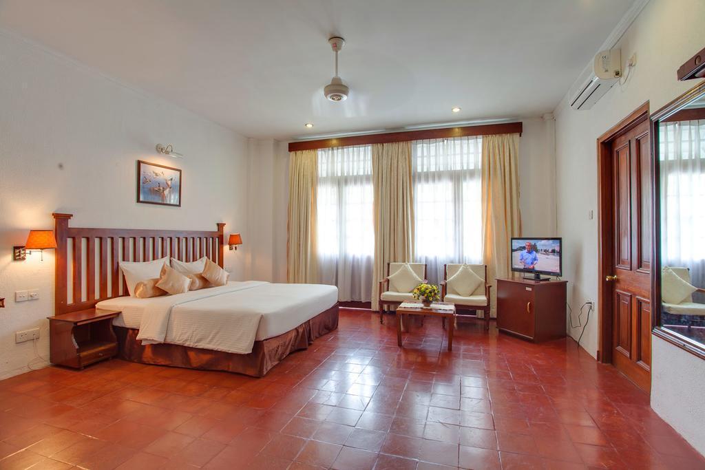 Hotel Suisse Kandy - Since 1890