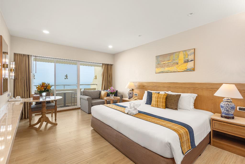 Royal Cliff Beach Hotel