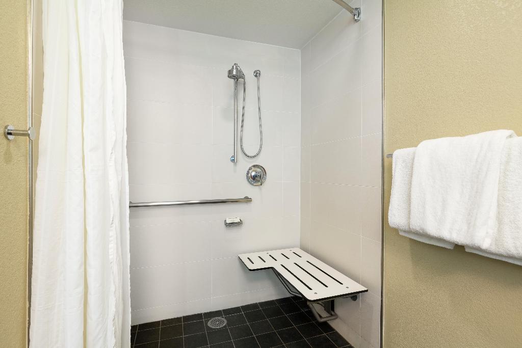 hotel-thumb