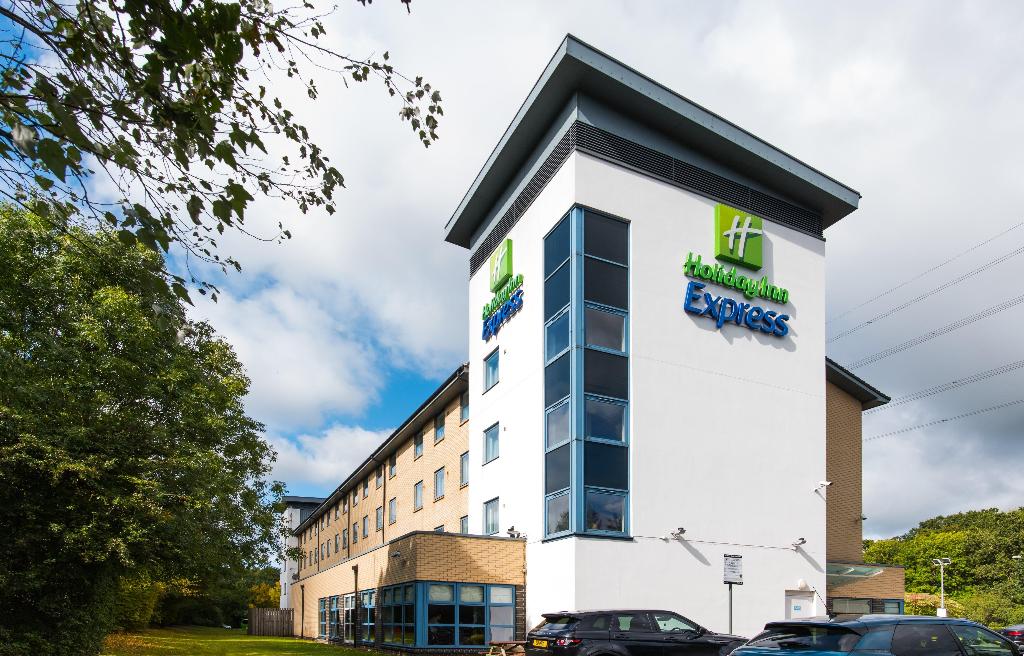 Holiday Inn Express Swindon - West