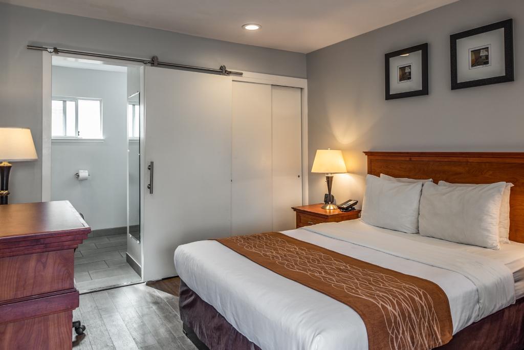 The Inn at 1252 Monterey