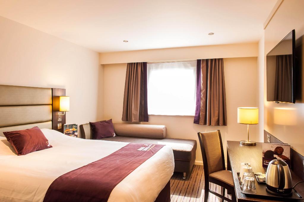 Premier Inn Luton Town Centre