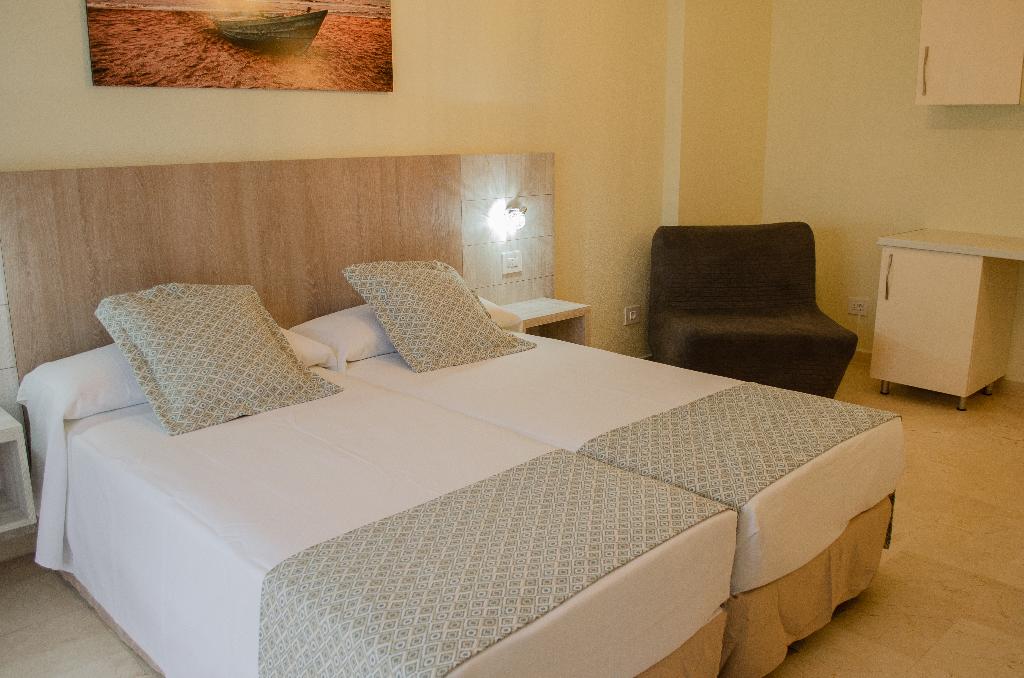 klayman Olivina Aparthotel