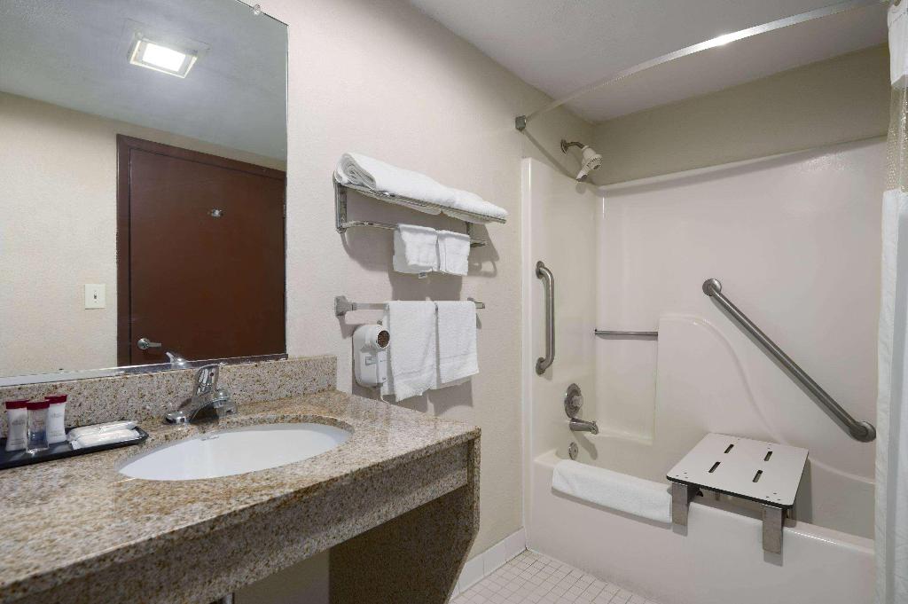 Days Inn by Wyndham Augusta near Fort Gordon