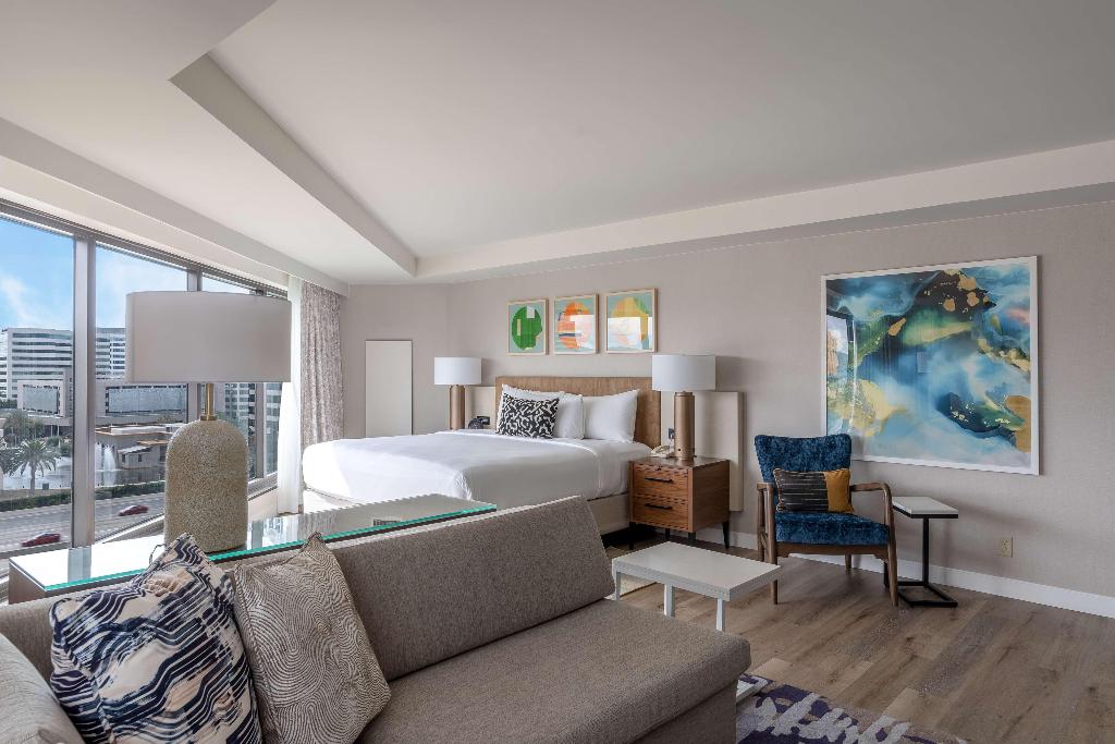 Sonesta Irvine John Wayne Airport