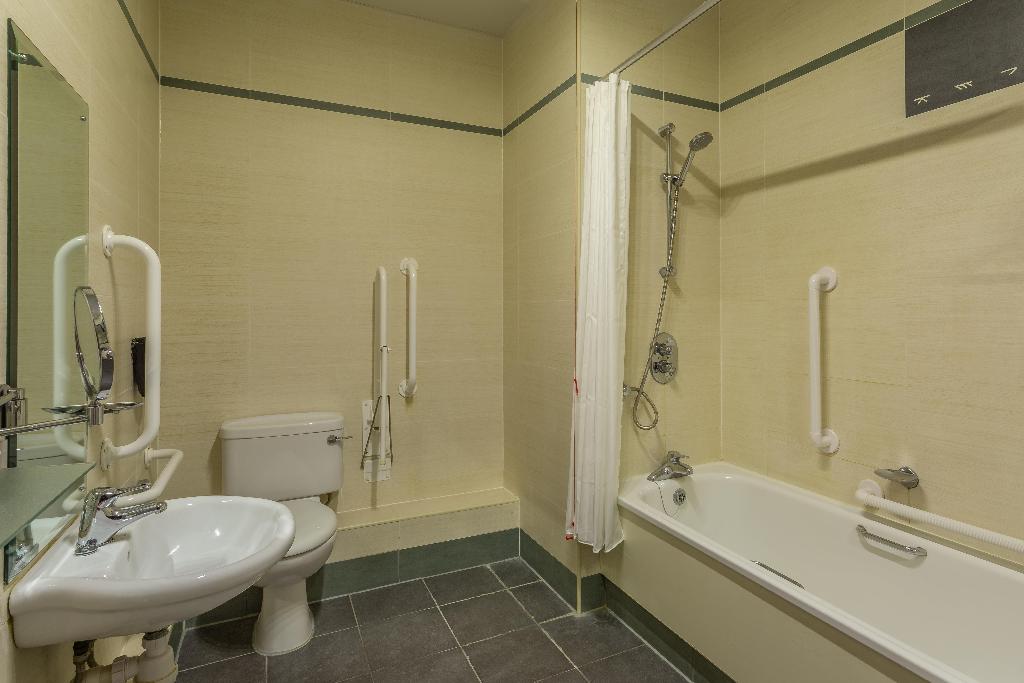 Crowne Plaza Dublin Airport