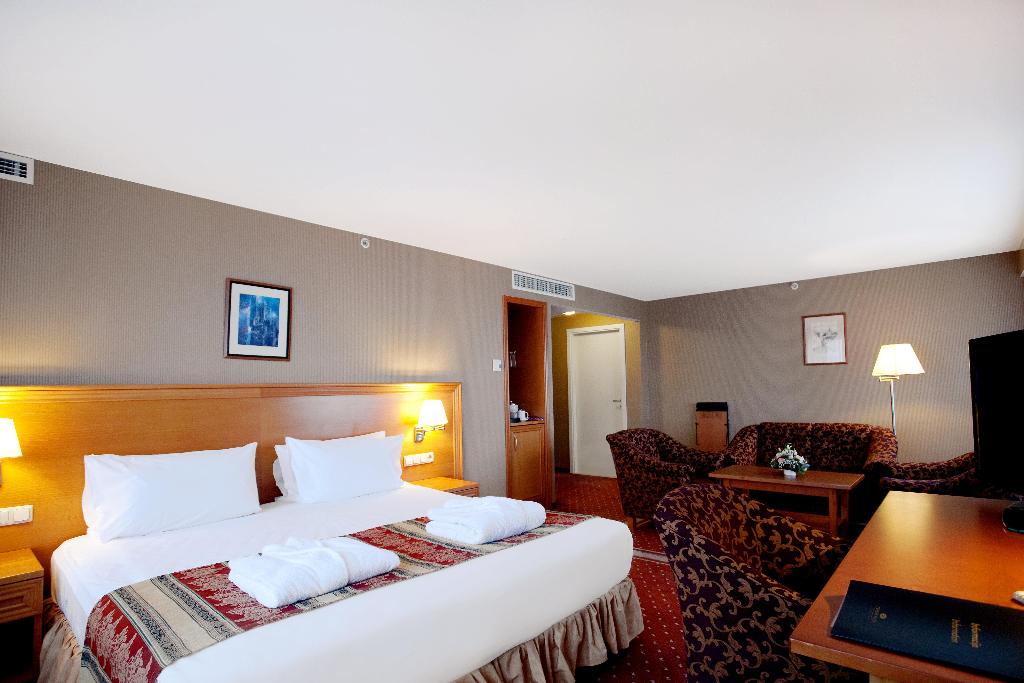 hotel-thumb