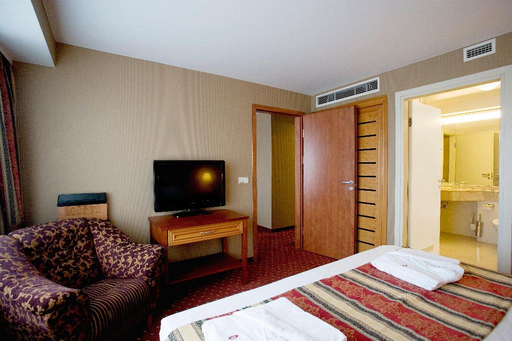 hotel-thumb