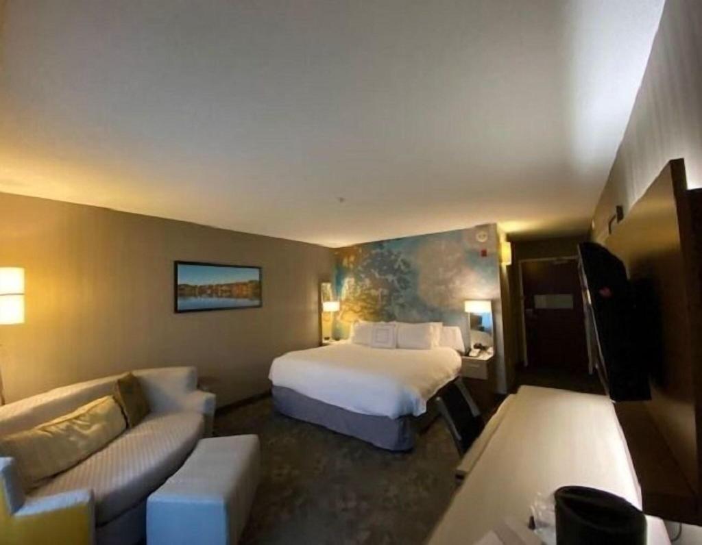 Courtyard By Marriott